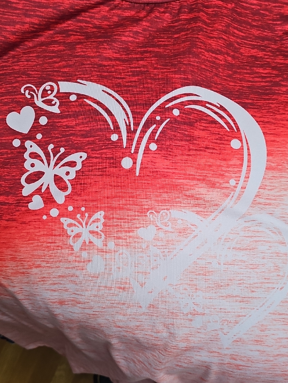 SHEIN Red Ombre Long Sleeve Tee with Heart Graphic - Picture 3 of 4